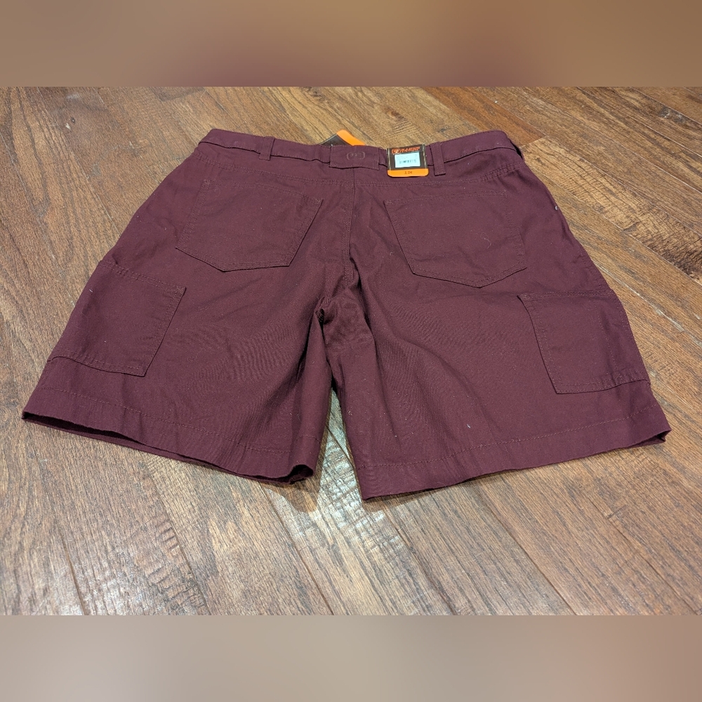 Women's Ranch tough flex canvas cargo shorts Fig/Burgandy Sz 12 New!